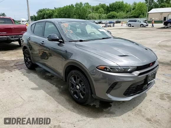 2024 Dodge Hornet GT z VIN ZACNDFANXR3A37529, wystawiony jako Copart lot #63798325 z przebiegiem 18 451 mil mil oraz Szkoda całkowita • Salvage title. Historia ofert i sprzedaży dostępna na DreamBid. Obrazek 14.