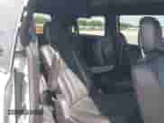 2016 Dodge Grand Caravan R/T z VIN 2C4RDGEGXGR353016, wystawiony jako IAAI lot #43271737 z przebiegiem 101 837 mil mil oraz . Historia ofert i sprzedaży dostępna na DreamBid. Obrazek 8.