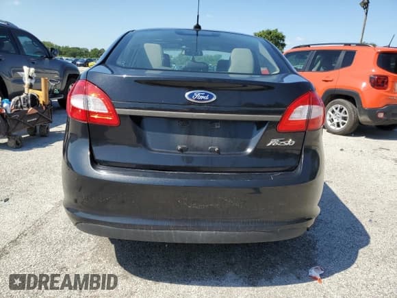 ✅ 2013 Ford Fiesta S • VIN: 3FADP4AJ5DM122907 • Lot: 70484555. Listed on Copart with 168,932 mi. Free auction sales archive from the USA and detailed vehicle history report at DreamBid. Image 6.