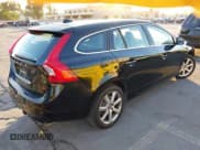 ✅ 2016 Volvo V60 T5 Drive-E Premier • VIN: YV140MEK6G1287930 • Лот: 43292553. Опубликован ранее на IAAI с пробегом 174 361 миль. Бесплатный доступ к архиву аукционных продаж из США и подробный отчёт об истории автомобиля на DreamBid. Изображение 4.