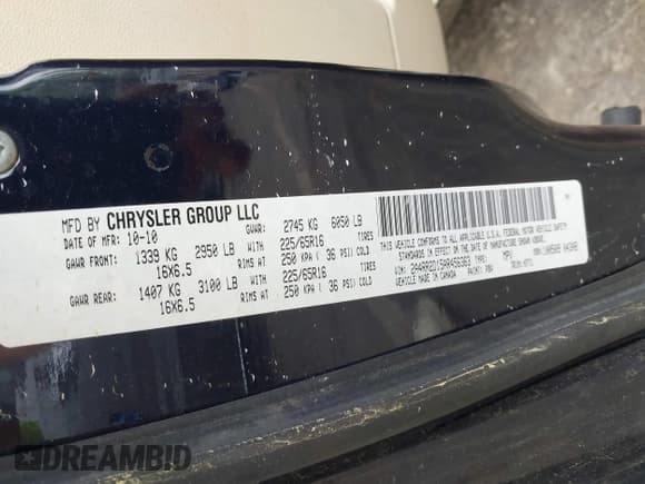 ✅ 2010 Chrysler Town & Country LX • VIN: 2A4RR2D15AR456363 • Lot: 42127422. Wystawiony na IAAI z przebiegiem 213 715 mil. Bezpłatny archiwum sprzedaży aukcyjnych z USA i szczegółowy raport historii pojazdu na DreamBid. Zdjęcie 9.