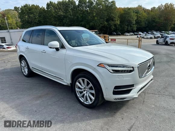 ✅ 2017 Volvo XC90 Inscription • VIN: YV4A22PL7H1162026 • Lot: 84165065. Listed on Copart with 123,432 mi. Free auction sales archive from the USA and detailed vehicle history report at DreamBid. Image 4.