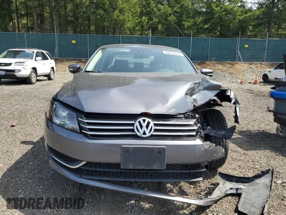 ✅ 2013 Volkswagen Passat S • VIN: 1VWAP7A36DC111333 • Lot: 52751895. Listed on Copart with 133,066 mi. Free auction sales archive from the USA and detailed vehicle history report at DreamBid. Image 5.