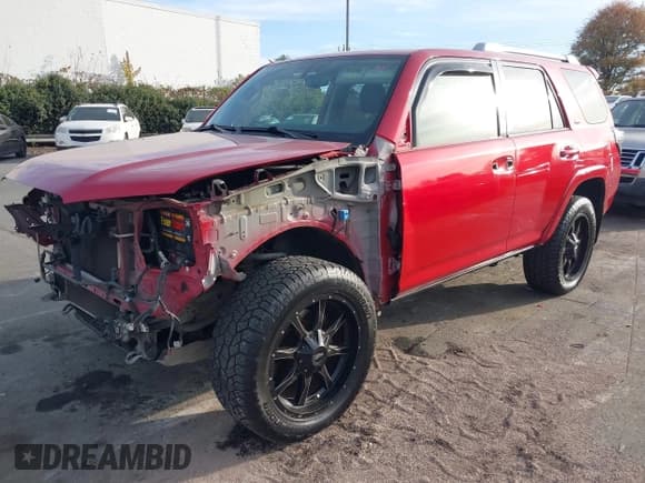 ✅ 2017 Toyota 4Runner SR5 Premium • VIN: JTEBU5JR1H5420898 • Lot: 43701648. Wystawiony na IAAI z przebiegiem 174 968 mil. Bezpłatny archiwum sprzedaży aukcyjnych z USA i szczegółowy raport historii pojazdu na DreamBid. Zdjęcie 2.