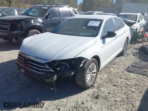 ✅ 2019 Volkswagen Jetta S • VIN: 3VWC57BU2KM167402 • Lot: 43512955. Listed on IAAI with 190,000 mi. Free auction sales archive from the USA and detailed vehicle history report at DreamBid. Image 17.