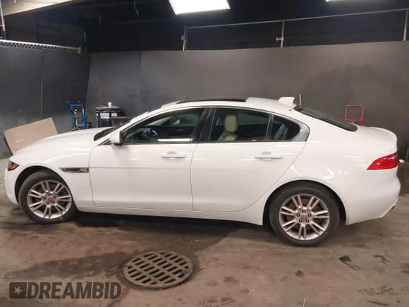 ✅ 2017 Jaguar XE • VIN: SAJAJ4BN2HA978279 • Lot: 41594383. Listed on IAAI with 107,521 mi. Free auction sales archive from the USA and detailed vehicle history report at DreamBid. Image 14.