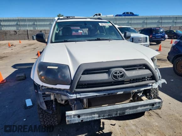 ✅ 2008 Toyota 4Runner SR5 • VIN: JTEBU14R58K011664 • Лот: 86193965. Опубликован ранее на Copart с пробегом 178 429 миль. Бесплатный доступ к архиву аукционных продаж из США и подробный отчёт об истории автомобиля на DreamBid. Изображение 5.