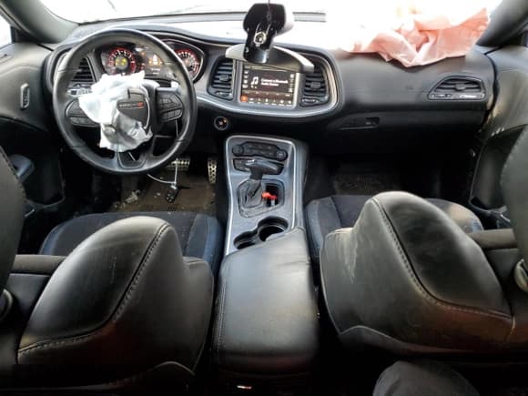 ✅ 2021 Dodge Challenger GT • VIN: 2C3CDZKG0MH665387 • Lot: 44317764. Wystawiony na Copart z przebiegiem 37 512 mil. Bezpłatny archiwum sprzedaży aukcyjnych z USA i szczegółowy raport historii pojazdu na DreamBid. Zdjęcie 8.