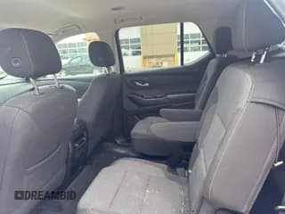✅ 2020 Chevrolet Traverse LT Cloth • VIN: 1GNERMKW8LJ239256 • Lot: 42363753. Wystawiony na IAAI z przebiegiem 96 430 mil. Bezpłatny archiwum sprzedaży aukcyjnych z USA i szczegółowy raport historii pojazdu na DreamBid. Zdjęcie 1.