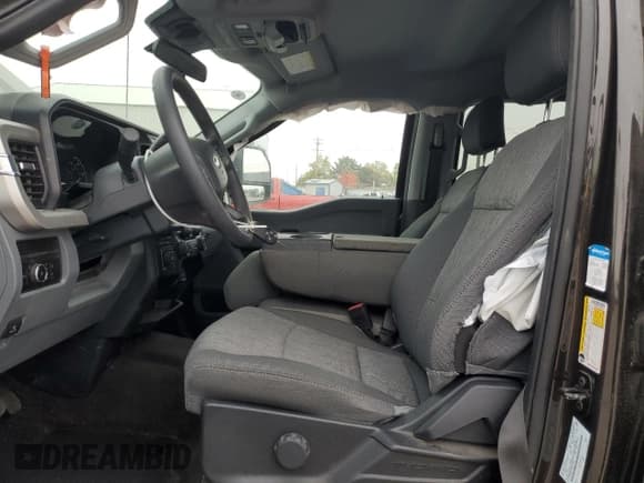 ✅ 2024 Ford F-350 XL • VIN: 1FT8W3BT7REC64682 • Лот: 77626014. Опубликован ранее на Copart с пробегом 11 506 миль. Бесплатный доступ к архиву аукционных продаж из США и подробный отчёт об истории автомобиля на DreamBid. Изображение 7.