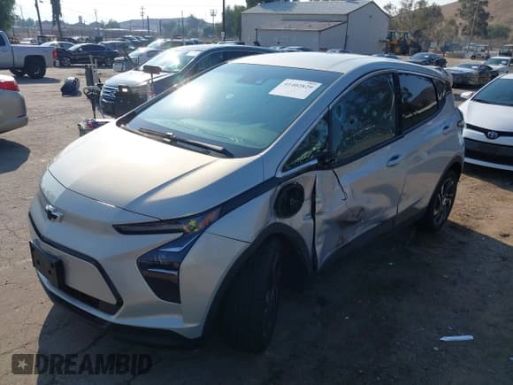✅ 2022 Chevrolet Bolt EV 2LT • VIN: 1G1FX6S0XN4101321 • Lot: 41402829. Listed on IAAI with 45,196 mi. Free auction sales archive from the USA and detailed vehicle history report at DreamBid. Image 2.