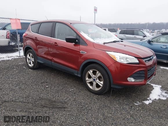 ✅ 2016 Ford Escape SE • VIN: 1FMCU0GX0GUA61769 • Lot: 43872137. Listed on IAAI with 124,127 mi. Free auction sales archive from the USA and detailed vehicle history report at DreamBid. Image 1.