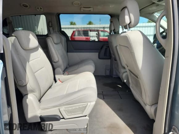 ✅ 2010 Chrysler Town & Country Touring • VIN: 2A4RR5D16AR357911 • Lot: 83837425. Wystawiony na Copart z przebiegiem 244 447 mil. Bezpłatny archiwum sprzedaży aukcyjnych z USA i szczegółowy raport historii pojazdu na DreamBid. Zdjęcie 11.