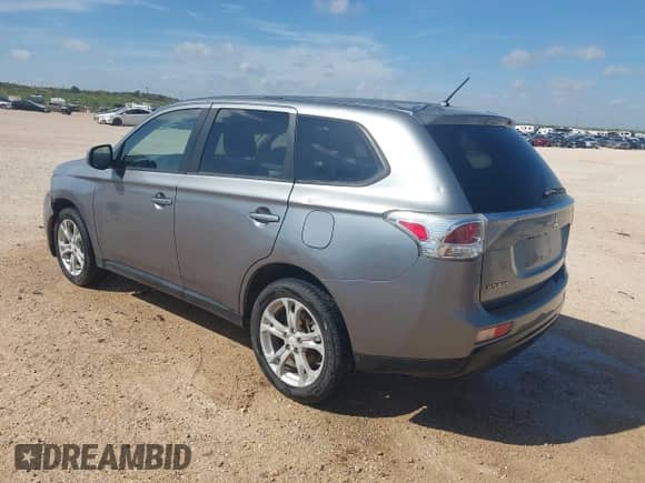 2014 Mitsubishi Outlander SE с VIN JA4AD3A3XEZ019235, выставлен на аукционе IAAI как лот 42559672 с пробегом 176 622 миль миль и . История ставок и продаж доступна на DreamBid. Изображение 3.