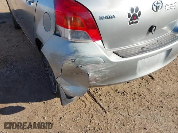 ✅ 2009 Toyota Yaris • VIN: JTDKT903695225893 • Lot: 43805455. Listed on IAAI with 128,710 mi. Free auction sales archive from the USA and detailed vehicle history report at DreamBid. Image 6.