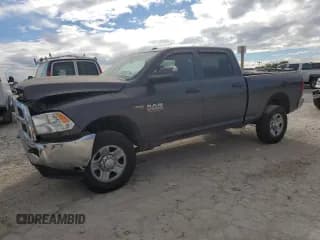 ✅ 2017 Ram 2500 Tradesman • VIN: 3C6UR5CJ8HG653327 • Lot: 84303715. Listed on Copart with 120,466 mi. Free auction sales archive from the USA and detailed vehicle history report at DreamBid. Image 1.