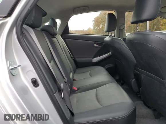 ✅ 2015 Toyota Prius Four • VIN: JTDKN3DU6F1934546 • Лот: 90740535. Опубликован ранее на Copart с пробегом 172 170 миль. Бесплатный доступ к архиву аукционных продаж из США и подробный отчёт об истории автомобиля на DreamBid. Изображение 10.