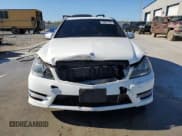 ✅ 2014 Mercedes-Benz C 300 Sport • VIN: WDDGF8AB9EG178604 • Lot: 86887105. Wystawiony na Copart z przebiegiem 109 802 mil. Bezpłatny archiwum sprzedaży aukcyjnych z USA i szczegółowy raport historii pojazdu na DreamBid. Zdjęcie 5.