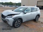 ✅ 2022 Nissan Rogue SV • VIN: 5N1BT3BB7NC710207 • Lot: 43309565. Wystawiony na IAAI z przebiegiem 27 787 mil. Bezpłatny archiwum sprzedaży aukcyjnych z USA i szczegółowy raport historii pojazdu na DreamBid. Zdjęcie 17.