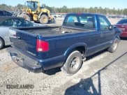 ✅ 2003 Chevrolet S-10 Work Truck • VIN: 1GCCS14X938129431 • Лот: 41463999. Опубликован ранее на IAAI с пробегом 338 054 миль. Бесплатный доступ к архиву аукционных продаж из США и подробный отчёт об истории автомобиля на DreamBid. Изображение 4.