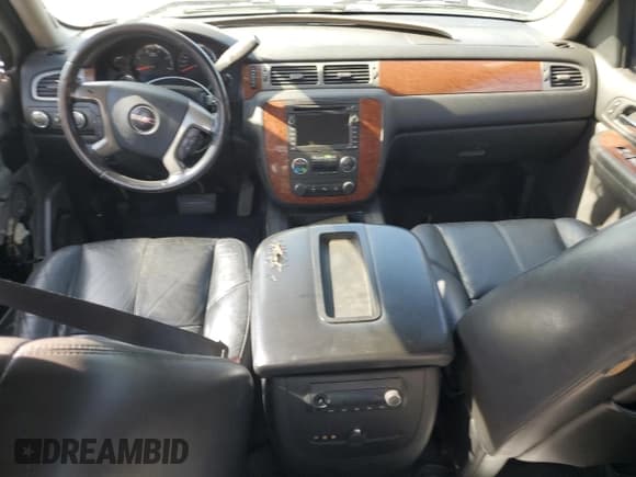 ✅ 2008 GMC Sierra 3500HD DRW SLE2 • VIN: 1GTJK33618F160459 • Lot: 48070785. Wystawiony na Copart z przebiegiem Nie podano. Bezpłatny archiwum sprzedaży aukcyjnych z USA i szczegółowy raport historii pojazdu na DreamBid. Zdjęcie 8.