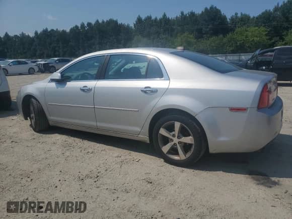 2012 Chevrolet Malibu 2LT z VIN 1G1ZD5E01CF363564, wystawiony jako Copart lot #63238174 z przebiegiem 91 102 mil mil oraz Czysty tytuł • Clean title. Historia ofert i sprzedaży dostępna na DreamBid. Obrazek 2.