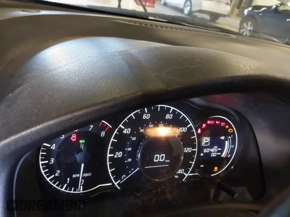 ✅ 2017 Nissan Note SV • VIN: 3N1CE2CP4HL382084 • Lot: 43576445. Wystawiony na IAAI z przebiegiem 60 485 mil. Bezpłatny archiwum sprzedaży aukcyjnych z USA i szczegółowy raport historii pojazdu na DreamBid. Zdjęcie 7.