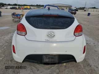 2012 Hyundai Veloster w/Red Int с VIN KMHTC6AD4CU076435, выставлен на аукционе Copart как лот 73015964 с пробегом 136 324 миль миль и Списание • Salvage title. История ставок и продаж доступна на DreamBid. Изображение 6.