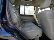 ✅ 2006 Jeep Commander Limited • VIN: 1J8HH58N16C125825 • Lot: 87485595. Listed on Copart with 134,682 mi. Free auction sales archive from the USA and detailed vehicle history report at DreamBid. Image 11.