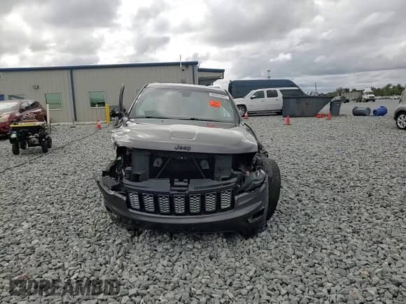 2020 Jeep Grand Cherokee Laredo E z VIN 1C4RJFAGXLC231977, wystawiony jako Copart lot #86063845 z przebiegiem Nie podano mil oraz Nie do naprawy • Non repairable. Historia ofert i sprzedaży dostępna na DreamBid. Obrazek 14.