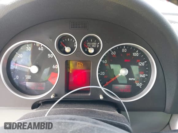 ✅ 2001 Audi TT • VIN: TRUTC28N911001049 • Lot: 42438010. Listed on IAAI with 72,359 mi. Free auction sales archive from the USA and detailed vehicle history report at DreamBid. Image 7.