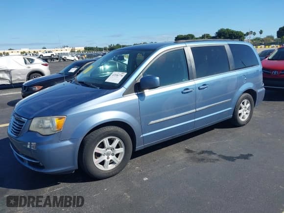 ✅ 2012 Chrysler Town & Country Touring • VIN: 2C4RC1BG1CR162602 • Лот: 43596770. Опубликован ранее на IAAI с пробегом Не указан. Бесплатный доступ к архиву аукционных продаж из США и подробный отчёт об истории автомобиля на DreamBid. Изображение 18.