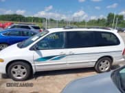 ✅ 2000 Dodge Caravan SE • VIN: 1B4GP44R6YB688397 • Лот: 42977835. Опубликован ранее на IAAI с пробегом 106 610 миль. Бесплатный доступ к архиву аукционных продаж из США и подробный отчёт об истории автомобиля на DreamBid. Изображение 14.