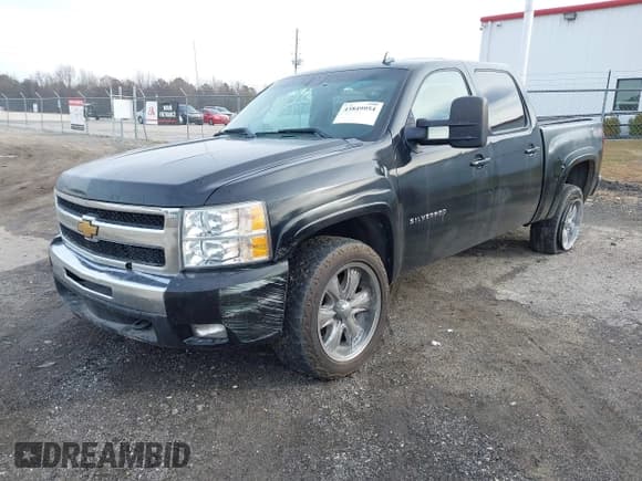 ✅ 2011 Chevrolet Silverado 1500 LT • VIN: 3GCPKSE33BG191046 • Лот: 43849954. Опубликован ранее на IAAI с пробегом 220 466 миль. Бесплатный доступ к архиву аукционных продаж из США и подробный отчёт об истории автомобиля на DreamBid. Изображение 23.