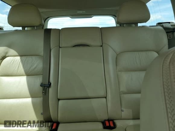 ✅ 2013 Volvo XC70 3.2L • VIN: YV4952BZ4D1160718 • Lot: 52812724. Listed on Copart with 131,803 mi. Free auction sales archive from the USA and detailed vehicle history report at DreamBid. Image 10.