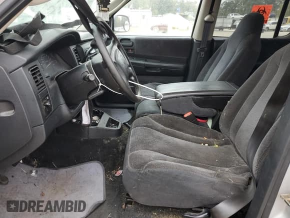 ✅ 2004 Dodge Dakota SLT • VIN: 1D7HG48N64S535761 • Lot: 84379954. Wystawiony na Copart z przebiegiem 196 104 mil. Bezpłatny archiwum sprzedaży aukcyjnych z USA i szczegółowy raport historii pojazdu na DreamBid. Zdjęcie 7.