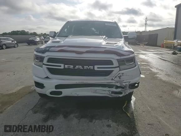 ✅ 2022 Ram 1500 Laramie • VIN: 1C6RREJT6NN217993 • Lot: 71776585. Wystawiony na Copart z przebiegiem 48 059 mil. Bezpłatny archiwum sprzedaży aukcyjnych z USA i szczegółowy raport historii pojazdu na DreamBid. Zdjęcie 13.