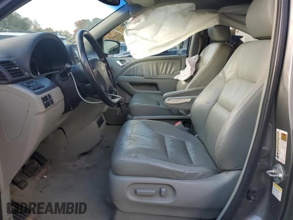 ✅ 2008 Honda Odyssey Touring • VIN: 5FNRL38918B112225 • Lot: 89540295. Listed on Copart with 166,144 mi. Free auction sales archive from the USA and detailed vehicle history report at DreamBid. Image 7.