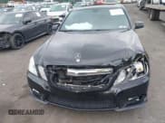 ✅ 2011 Mercedes-Benz E 350 Luxury • VIN: WDDHF8HB4BA487163 • Lot: 43730900. Listed on IAAI with 196,227 mi. Free auction sales archive from the USA and detailed vehicle history report at DreamBid. Image 6.