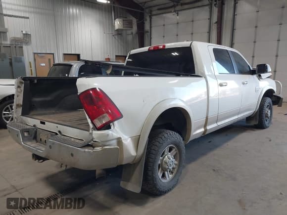 ✅ 2011 Ram 2500 Laramie • VIN: 3D7UT2HL5BG618700 • Лот: 43771351. Опубликован ранее на IAAI с пробегом 216 001 миль. Бесплатный доступ к архиву аукционных продаж из США и подробный отчёт об истории автомобиля на DreamBid. Изображение 4.