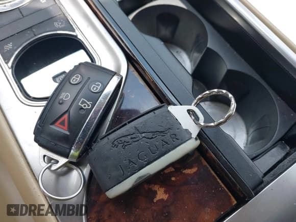 ✅ 2012 Jaguar XF • VIN: SAJWA0FB5CLS55019 • Lot: 42681382. Listed on IAAI with 141,528 mi. Free auction sales archive from the USA and detailed vehicle history report at DreamBid. Image 11.