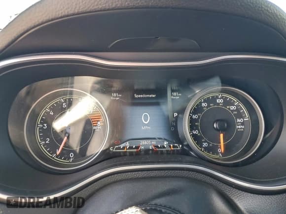 ✅ 2021 Jeep Cherokee Limited • VIN: 1C4PJLDX0MD147440 • Lot: 92688785. Wystawiony na Copart z przebiegiem 28 805 mil. Bezpłatny archiwum sprzedaży aukcyjnych z USA i szczegółowy raport historii pojazdu na DreamBid. Zdjęcie 9.