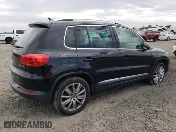 ✅ 2015 Volkswagen Tiguan S • VIN: WVGAV7AX3FW509768 • Лот: 86175005. Опубликован ранее на Copart с пробегом 88 360 миль. Бесплатный доступ к архиву аукционных продаж из США и подробный отчёт об истории автомобиля на DreamBid. Изображение 3.