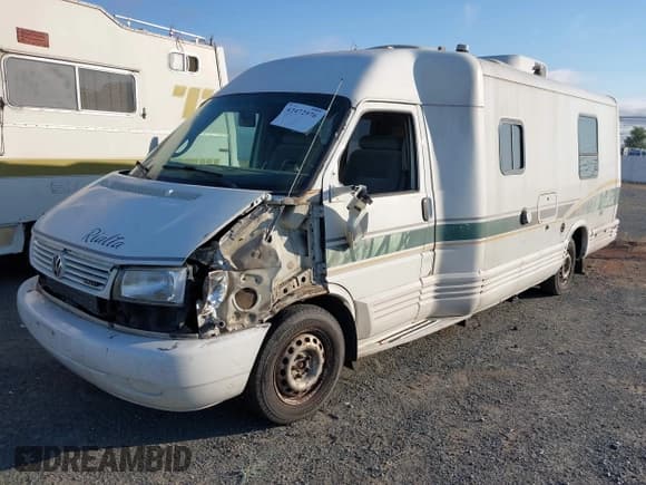 ✅ 1998 Volkswagen EuroVan • VIN: WV3AH8708VH145357 • Lot: 42472976. Listed on IAAI with 134,820 mi. Free auction sales archive from the USA and detailed vehicle history report at DreamBid. Image 2.