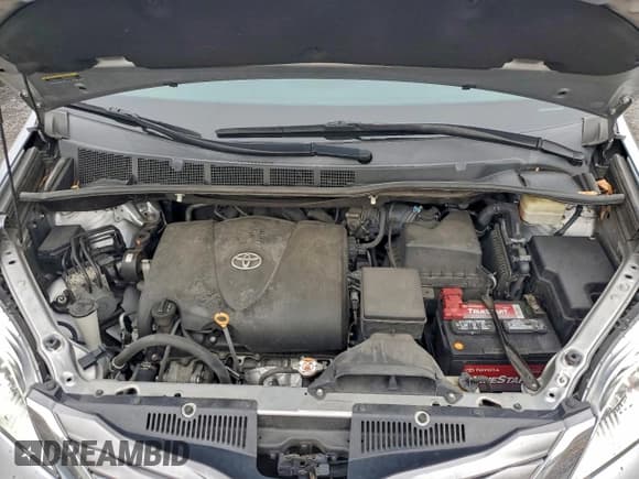 ✅ 2017 Toyota Sienna XLE Premium • VIN: 5TDYZ3DCXHS848877 • Lot: 93985715. Listed on Copart with 97,272 mi. Free auction sales archive from the USA and detailed vehicle history report at DreamBid. Image 12.