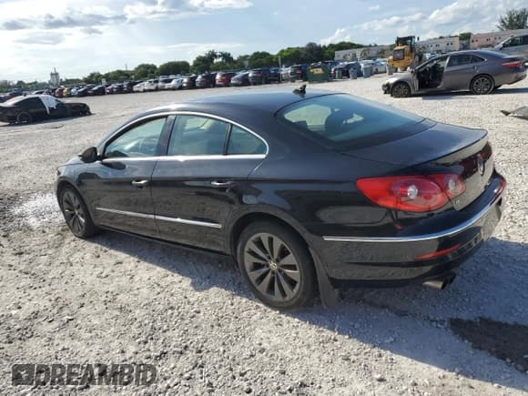 ✅ 2010 Volkswagen CC Sport • VIN: WVWML7AN2AE527084 • Lot: 68910115. Wystawiony na Copart z przebiegiem 117 104 mil. Bezpłatny archiwum sprzedaży aukcyjnych z USA i szczegółowy raport historii pojazdu na DreamBid. Zdjęcie 2.