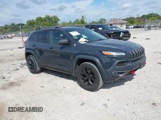 ✅ 2017 Jeep Cherokee Trailhawk L Plus • VIN: 1C4PJMBS7HW506712 • Lot: 43115259. Wystawiony na IAAI z przebiegiem 97 503 mil. Bezpłatny archiwum sprzedaży aukcyjnych z USA i szczegółowy raport historii pojazdu na DreamBid. Zdjęcie 1.