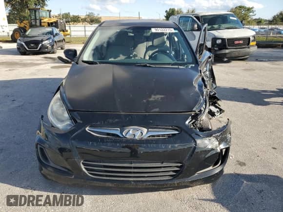 2014 Hyundai Accent GS z VIN KMHCT5AE0EU184072, wystawiony jako Copart lot #90122215 z przebiegiem 109 473 mil mil oraz Szkoda całkowita • Salvage title. Historia ofert i sprzedaży dostępna na DreamBid. Obrazek 5.
