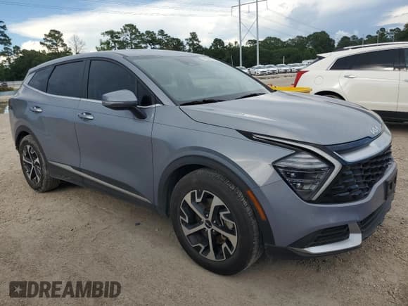 ✅ 2024 Kia Sportage EX • VIN: 5XYK33DF6RG225336 • Лот: 61604895. Опубликован ранее на Copart с пробегом 17 109 миль. Бесплатный доступ к архиву аукционных продаж из США и подробный отчёт об истории автомобиля на DreamBid. Изображение 4.