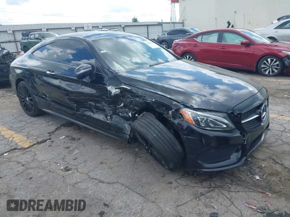 ✅ 2017 Mercedes-Benz C 300 • VIN: WDDWJ4JB3HF346198 • Lot: 42716240. Listed on IAAI with 88,483 mi. Free auction sales archive from the USA and detailed vehicle history report at DreamBid. Image 1.